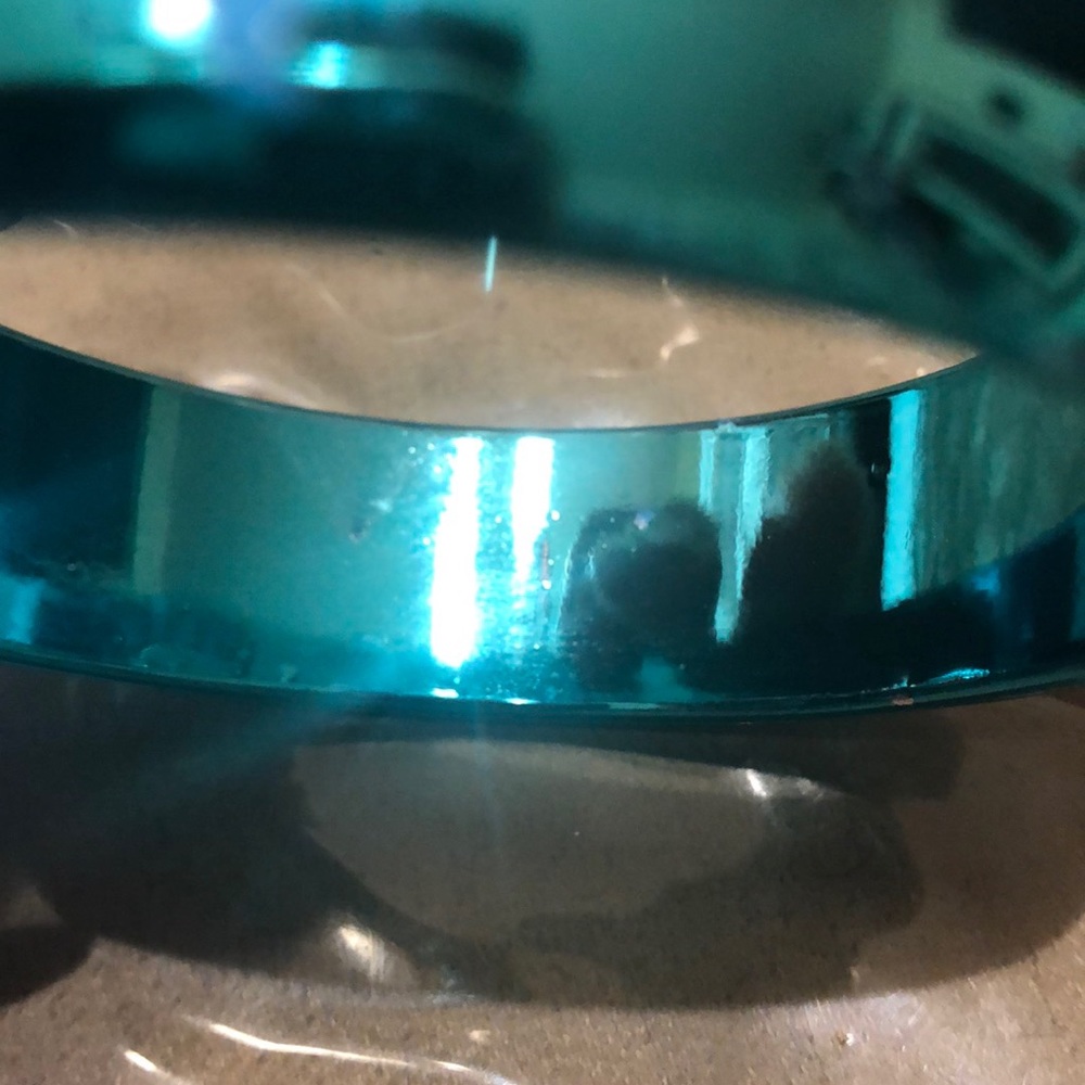 Beautiful shiny blue Bracelet - Picture 4 of 4